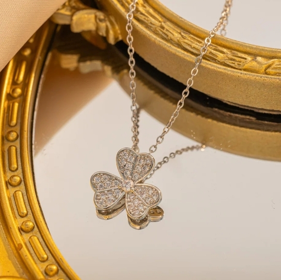 Jewelry - Titanium Silver Lucky Pavé 3-Leaf Clover Necklace Floral Jewelry
